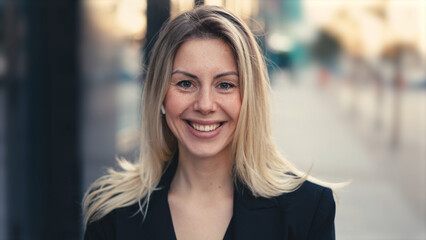 Customer Review - Lauren Mitchell